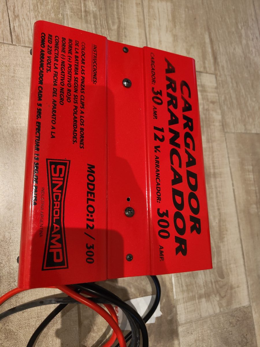 Cargador de Batería y Arrancador Sincrolamp CB12/300 — foto 2