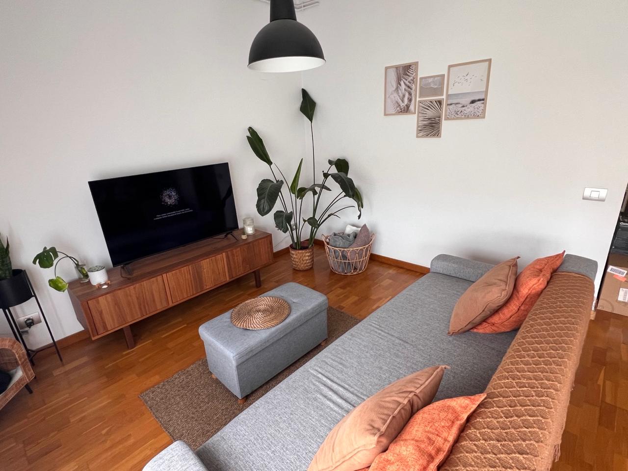 STOCKHOLM Mueble TV chapa nogal — IKEA